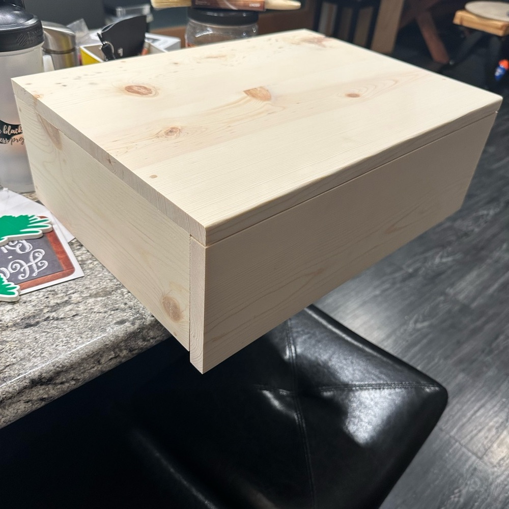Box - Picture 2 of 2